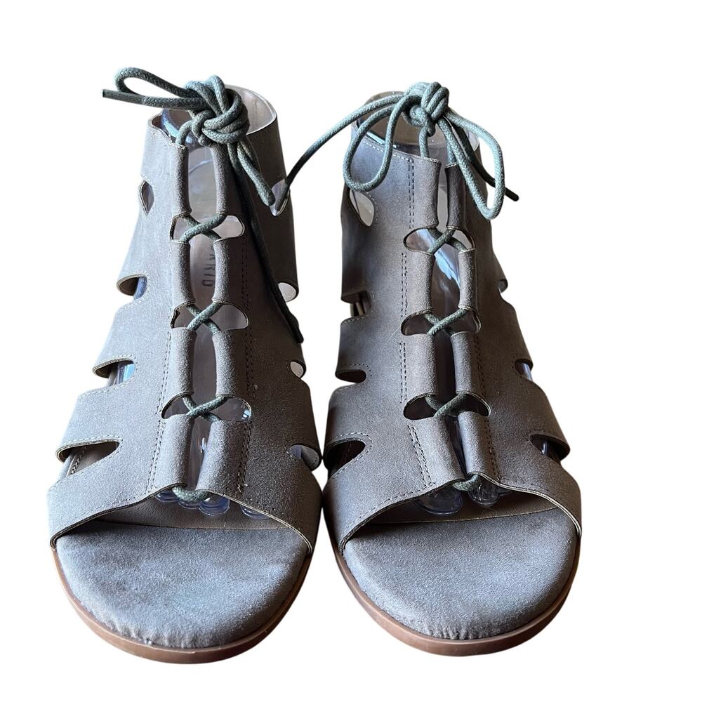 Torrid Block Heel Sandals Size 9.5W Wide Taupe Strappy Lace-Up Boho Prairie - Picture 4 of 9